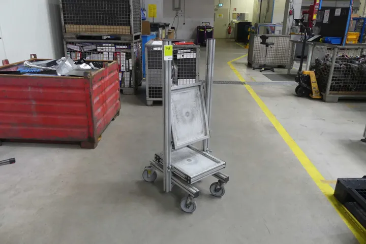 Montagewagen, ohne Inhalt